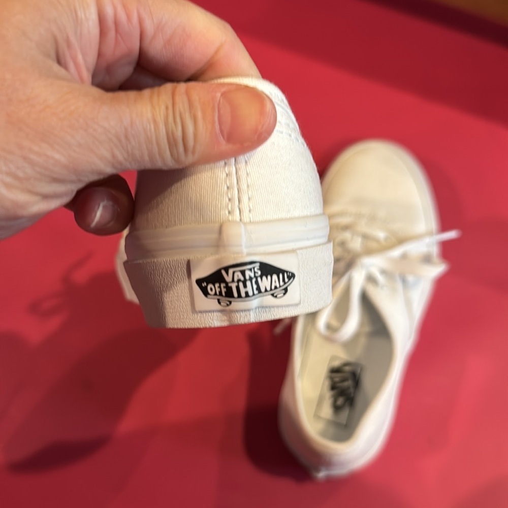 Vans little kid size 1 white - Picture 3 of 3